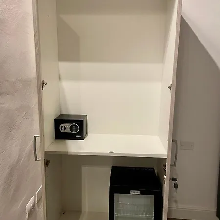 Sant Antonino First Floor Relais Πανσιόν