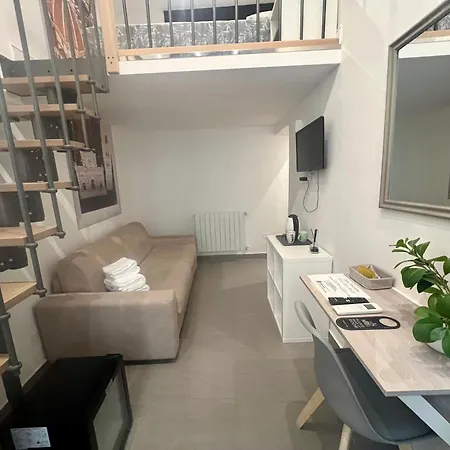Sant Antonino First Floor Relais Pensjonat *